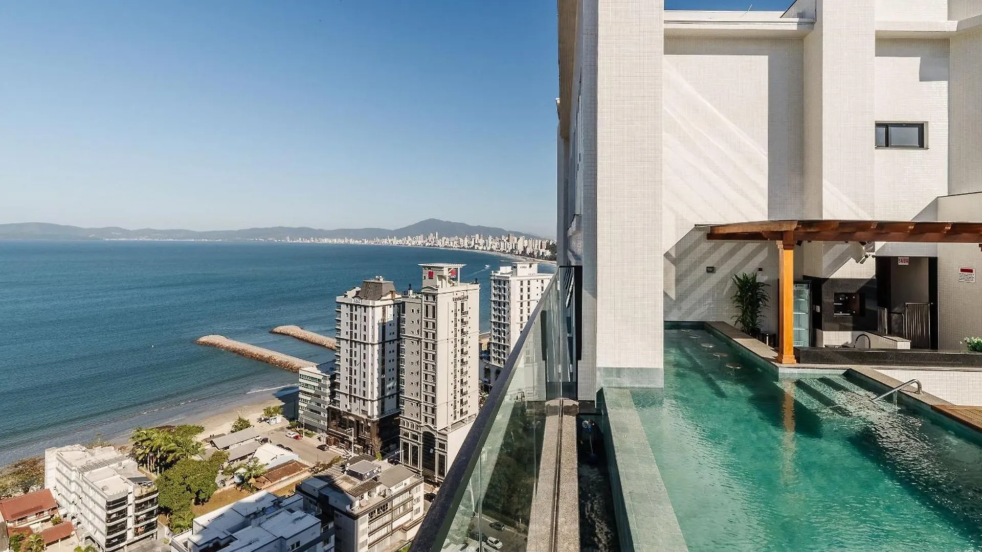 Mhfbs - Edificio Moderno C/ Piscina Vista Mar Em Itapemaアパートメント