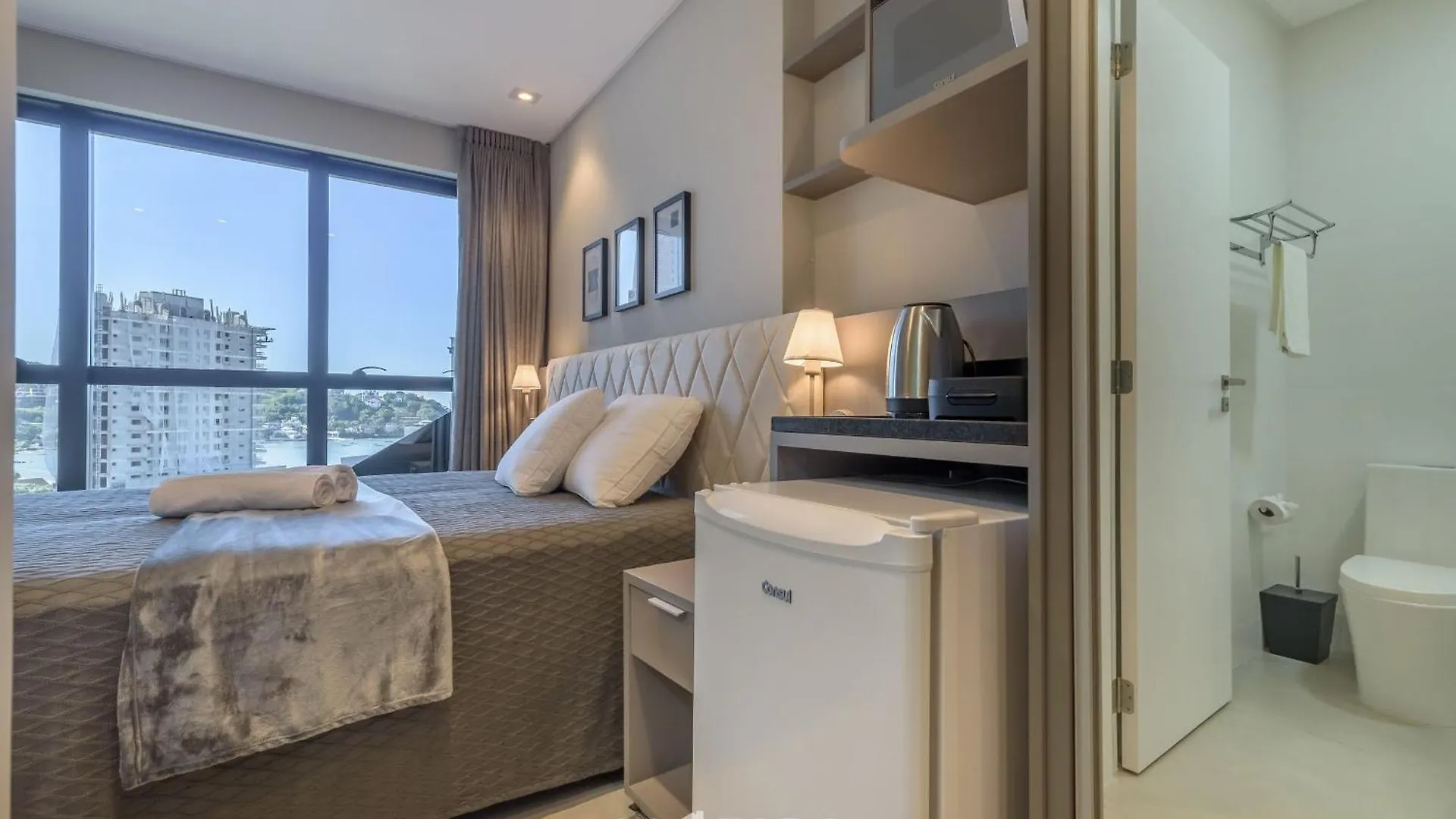 Mhfbs - Edificio Moderno C/ Piscina Vista Mar Em Itapema Apartamento 0*,