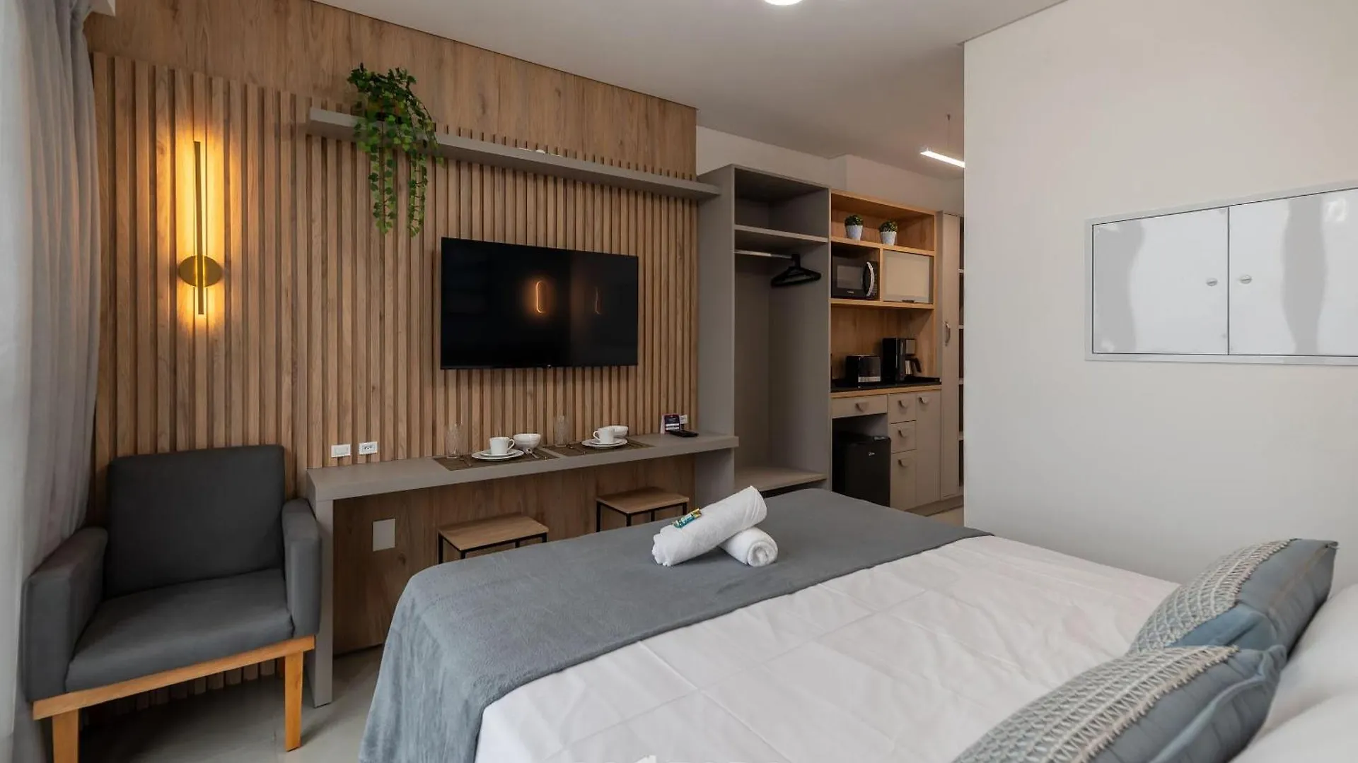 Mhfbs - Edificio Moderno C/ Piscina Vista Mar Em Itapema Apartamento