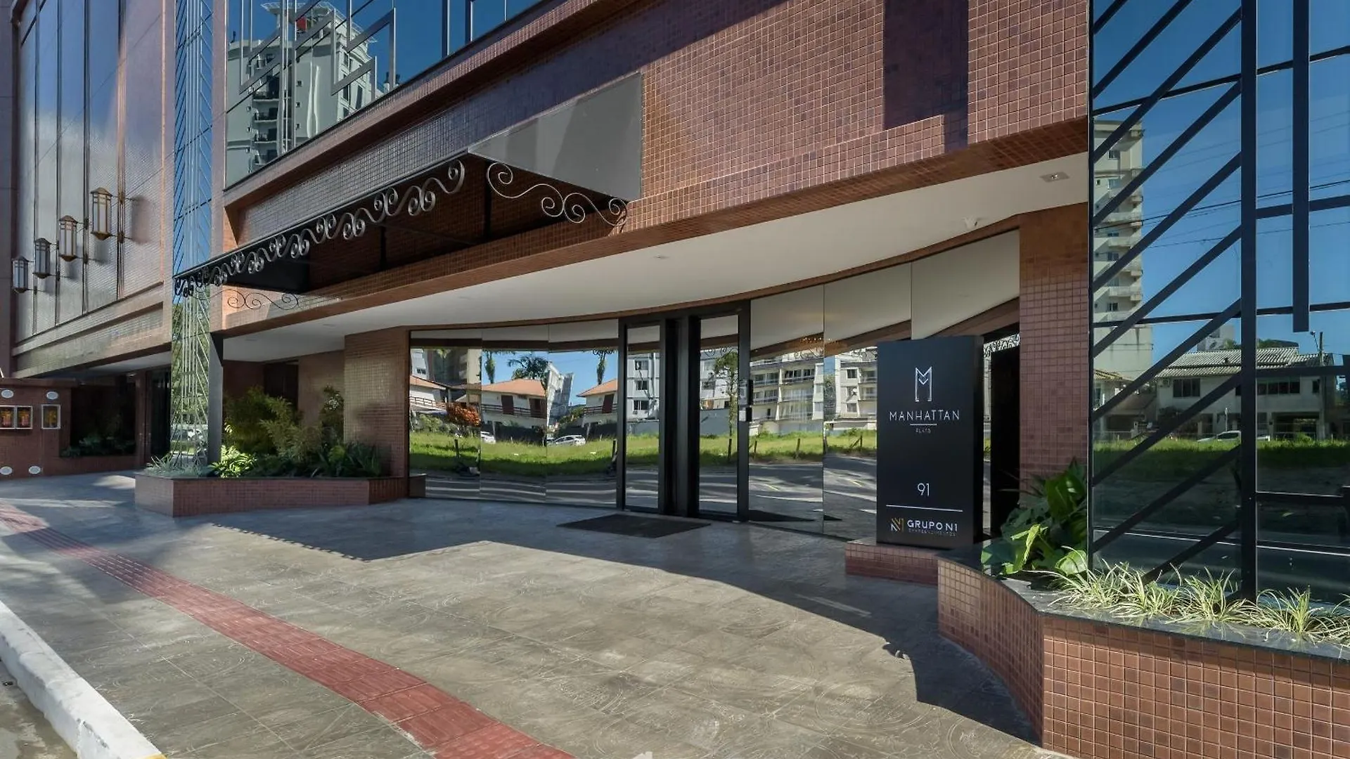 Mhfbs - Edificio Moderno C/ Piscina Vista Mar Em Itapema Apartamento 0*,  Brasil